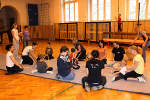 Cvičení ve spolupráci se ZČU - duben 2013 - bubnování, nácvik s tyčinkami